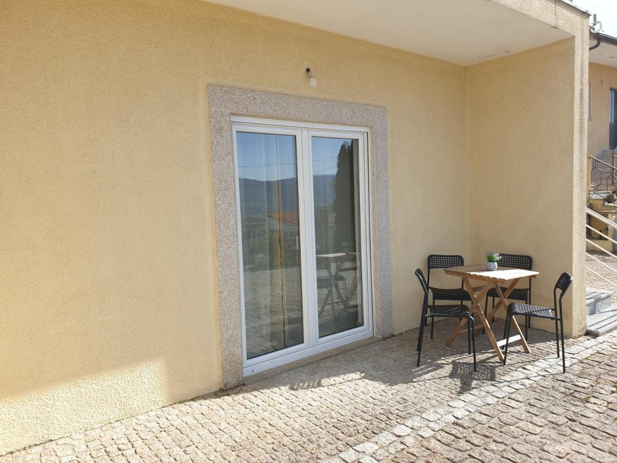 Cantinho Dos Montes Apartment Vila Real Exterior photo